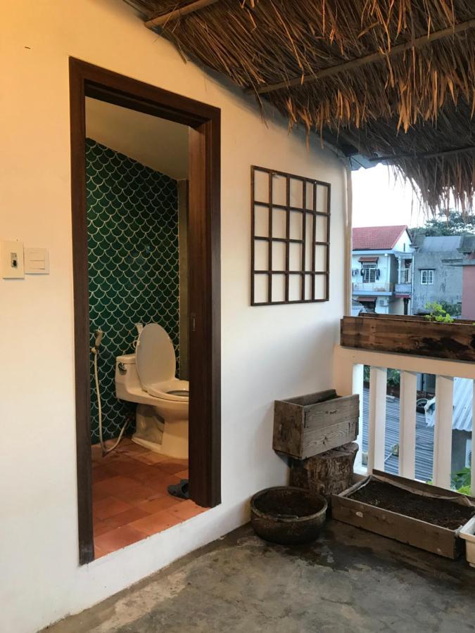 La Sen_Thu An_Phong Don Co Cua So Nhin Ra Ban Cong Apartman Thon An Hoa Kültér fotó